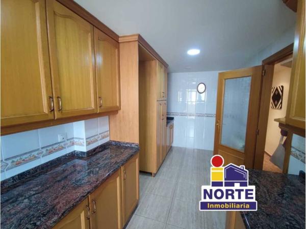 Продажа квартиры на Piso en Barri Zona Nord, Alcoy / Alcoi, Алкой
thumbnail 2