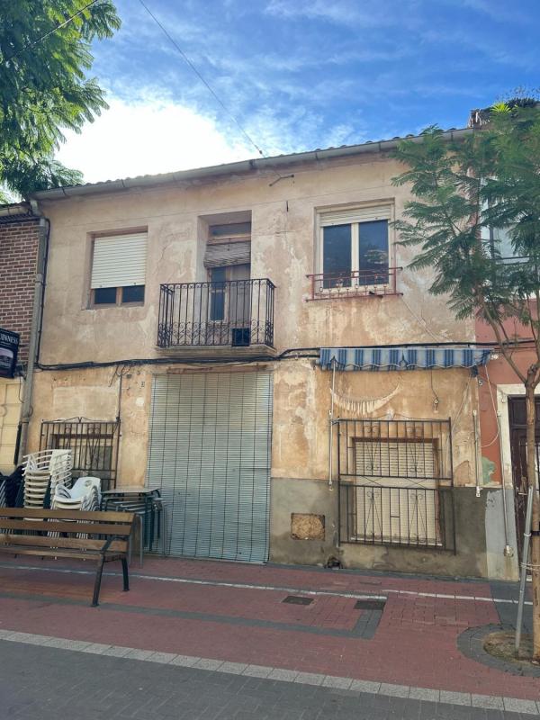Properties for sale and rent in Spain photo 2