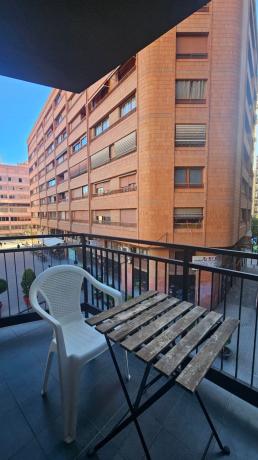 Квартира на продажу на Piso en Calle General Primo de Rivera, 2, Casco Histórico-Santa Cruz, Alicante / Alacant, Аликанте / Алакант thumbnail 3