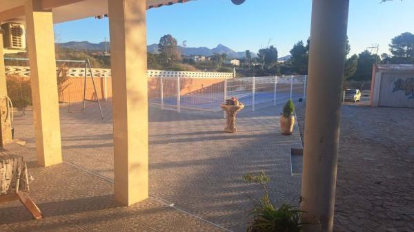Chalet independiente en venta en Casa o chalet en Monforte del Cid, Monforte del Cid
thumbnail 2
