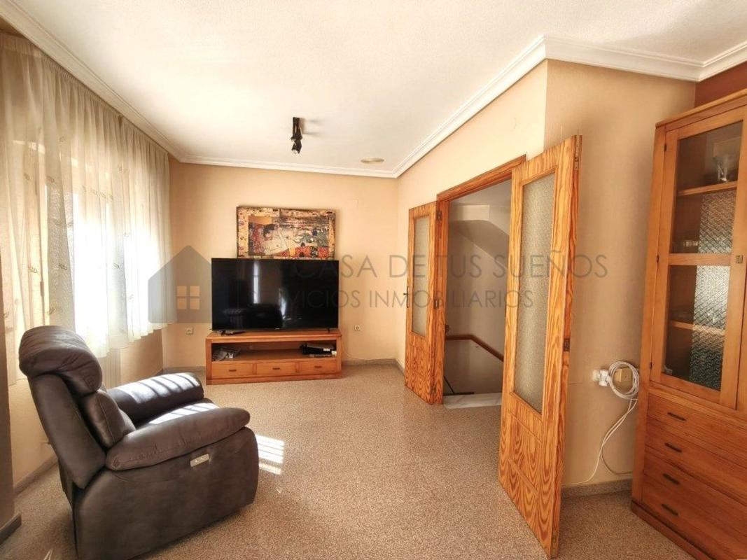 Propiedades en venta y alquiler en España photo 5