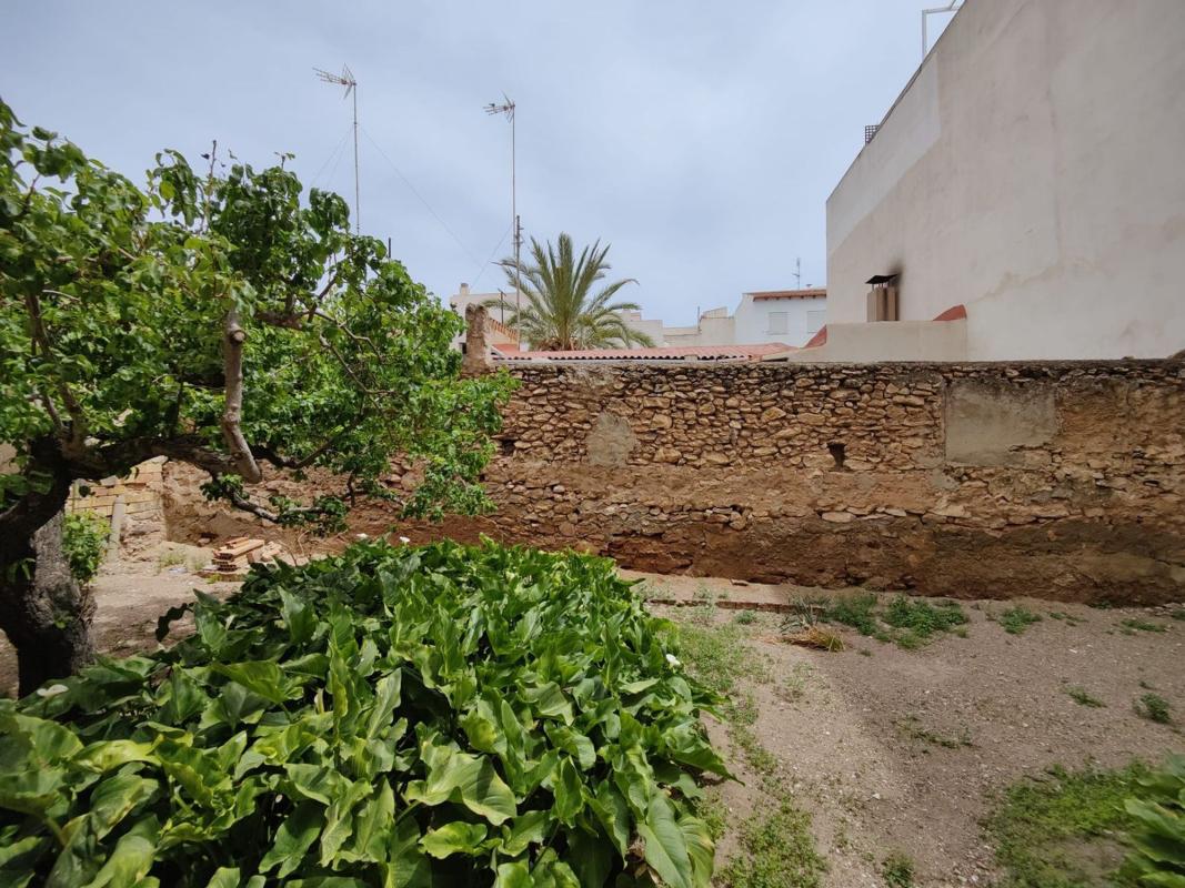 Properties for sale and rent in Spain photo 3