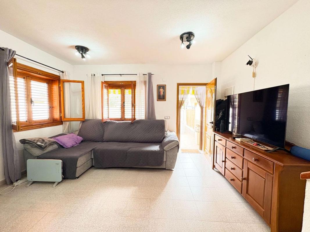 Properties for sale and rent in Spain photo 1