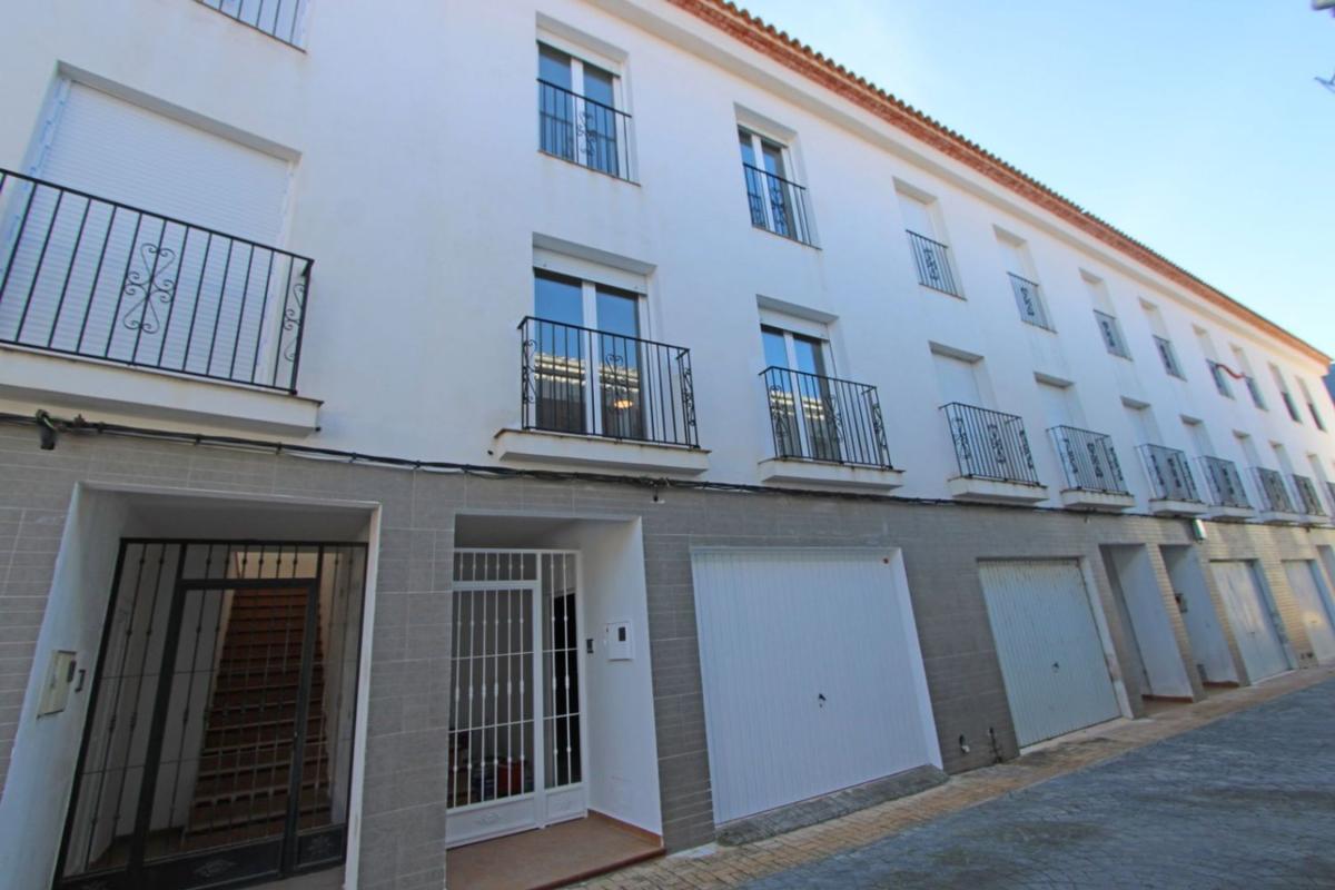 Propiedades en venta y alquiler en España photo 1