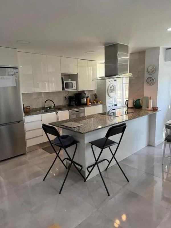 Sale of apartment in Piso en Ciudad Jardín, Alicante / Alacant, Alicante
 photo 3