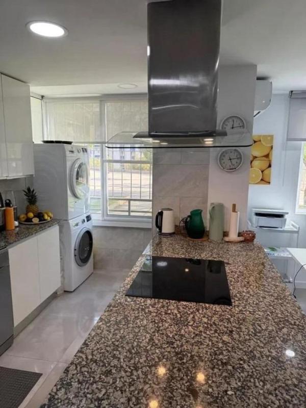 Sale of apartment in Piso en Ciudad Jardín, Alicante / Alacant, Alicante
 photo 5