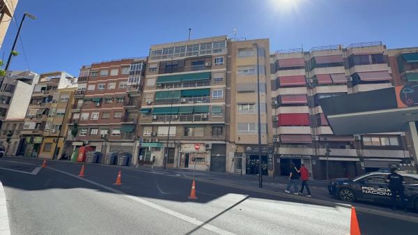 Sprzedaż mieszkania w Piso en Calle del Maestro Alonso, Carolinas Altas, Alicante / Alacant, Alicante / Alacant
photo 1
