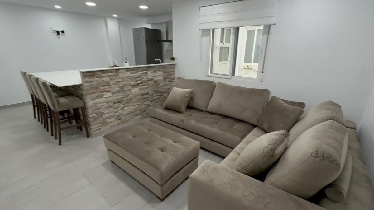 Venta de piso en Piso en Calle del Maestro Alonso, Carolinas Altas, Alicante / Alacant, Alicante / Alacant
photo 2