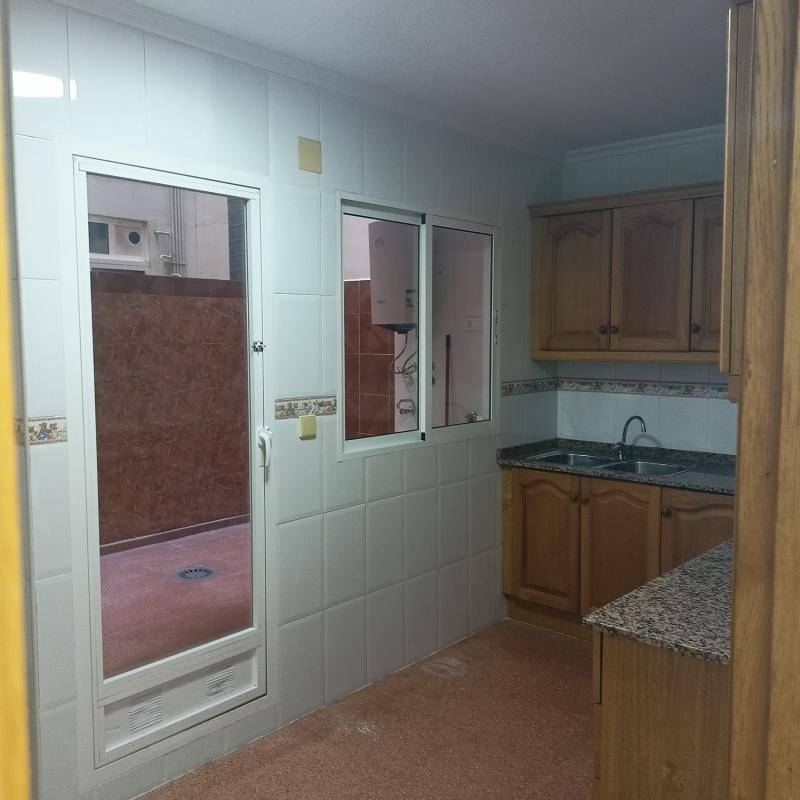 Sprzedaż mieszkania w Piso en Calle General Ibáñez, 7, Centro, San Vicente del Raspeig, San Vicente del Raspeig
photo 3