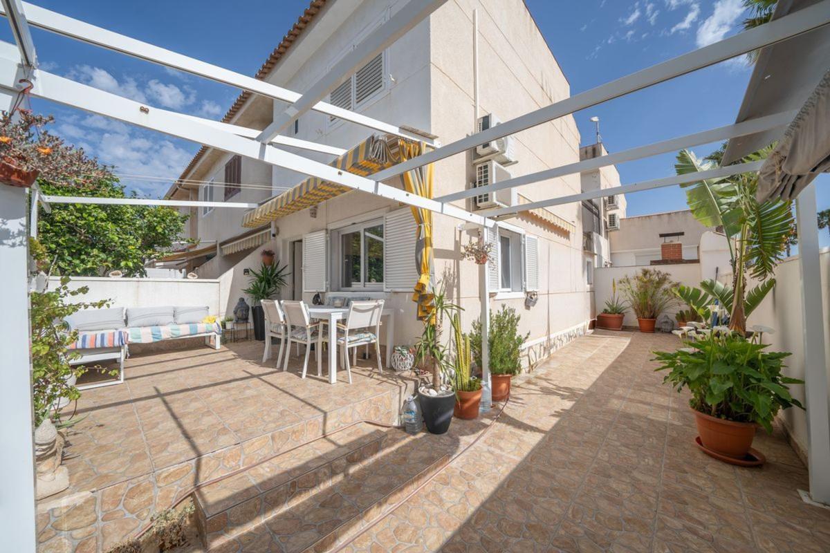 Properties for sale and rent in Spain photo 1