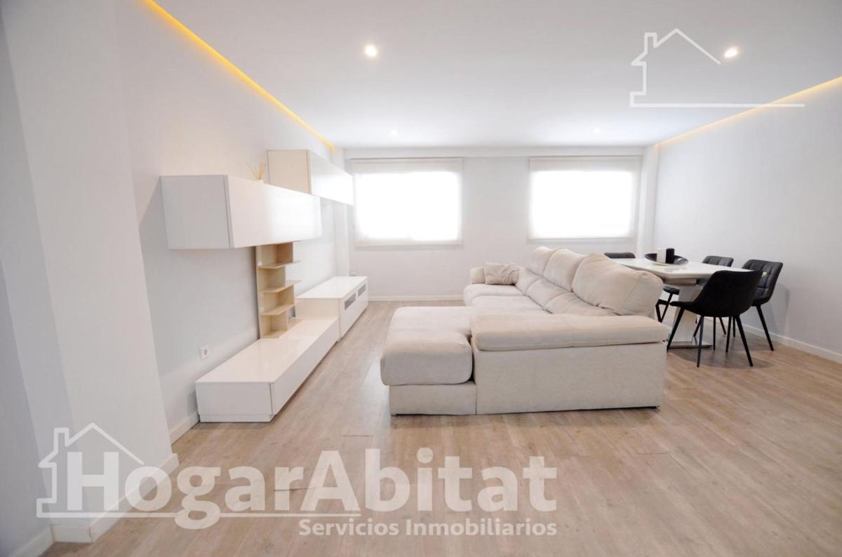 Venta de piso en Piso en Calle Presbitero Baltasar Carrasco, San Blas, Alicante / Alacant, Alicante / Alacant
photo 1