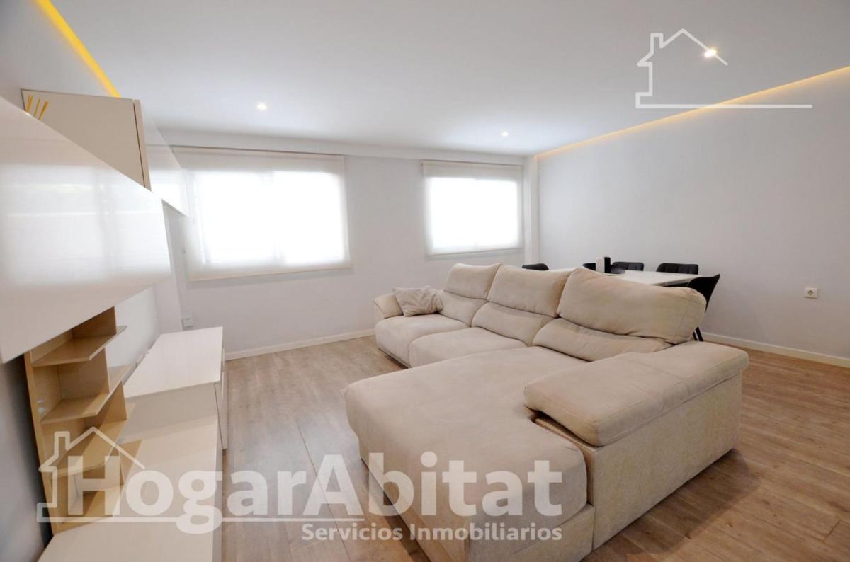 Venta de piso en Piso en Calle Presbitero Baltasar Carrasco, San Blas, Alicante / Alacant, Alicante / Alacant
photo 2