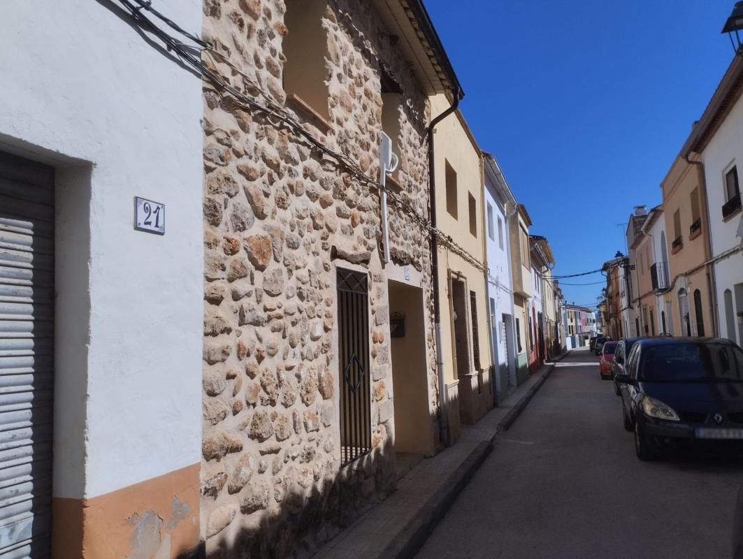 Propiedades en venta y alquiler en España photo 1
