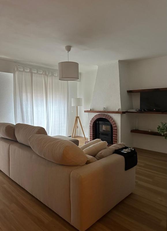 Недвижимость на продажу и в аренду в Испании photo 1