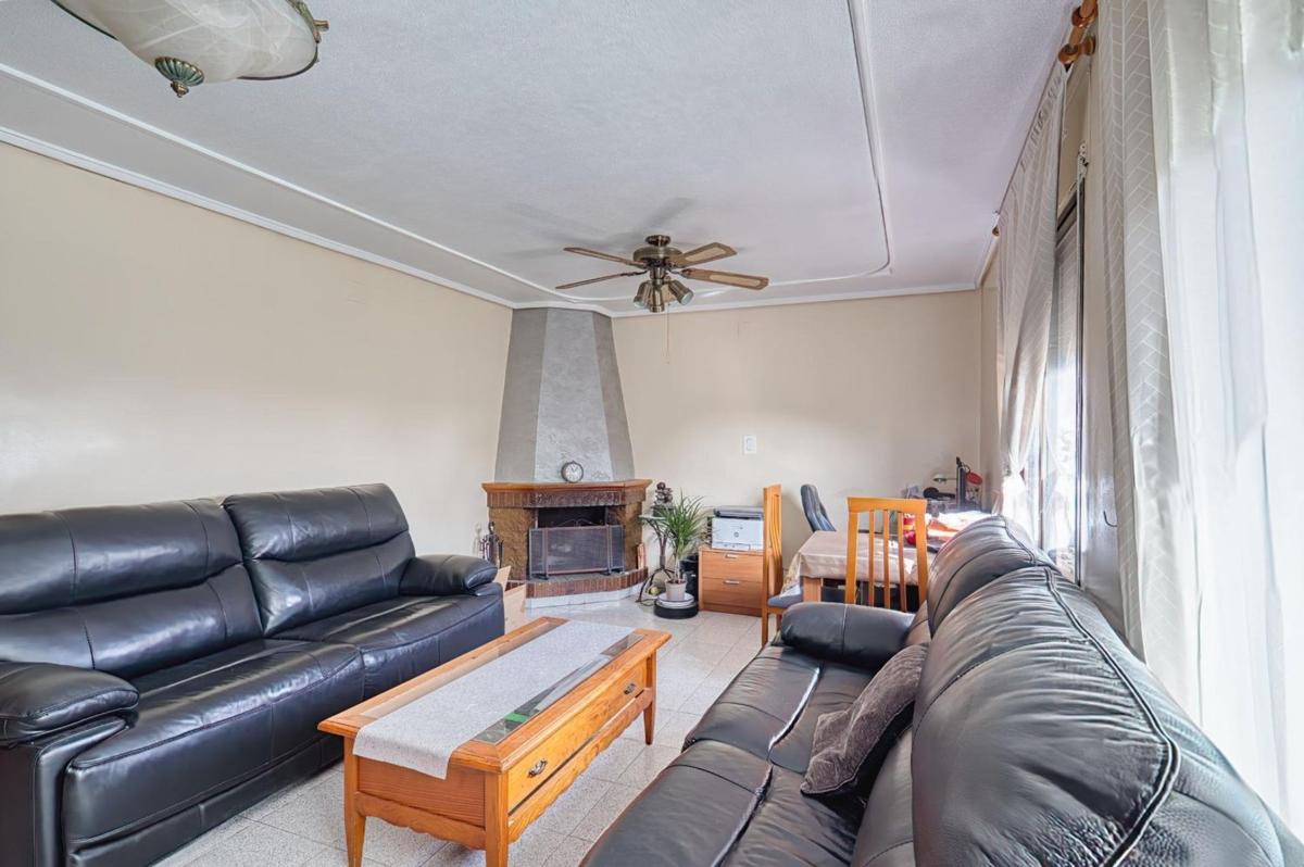 Продажа квартиры на Piso en Avenida de l'Alegría, 112, La Marina, Elche / Elx, Эльче / Эльх
 photo 4