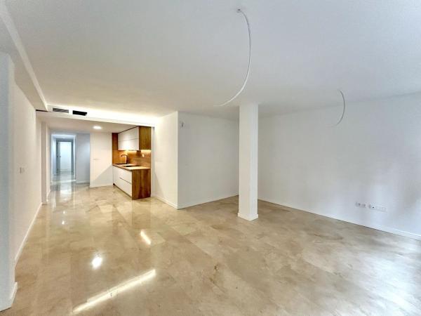 Venta de piso en Piso en Calle General Espartero, Carolinas Altas, Alicante / Alacant, Alicante / Alacant
thumbnail 3