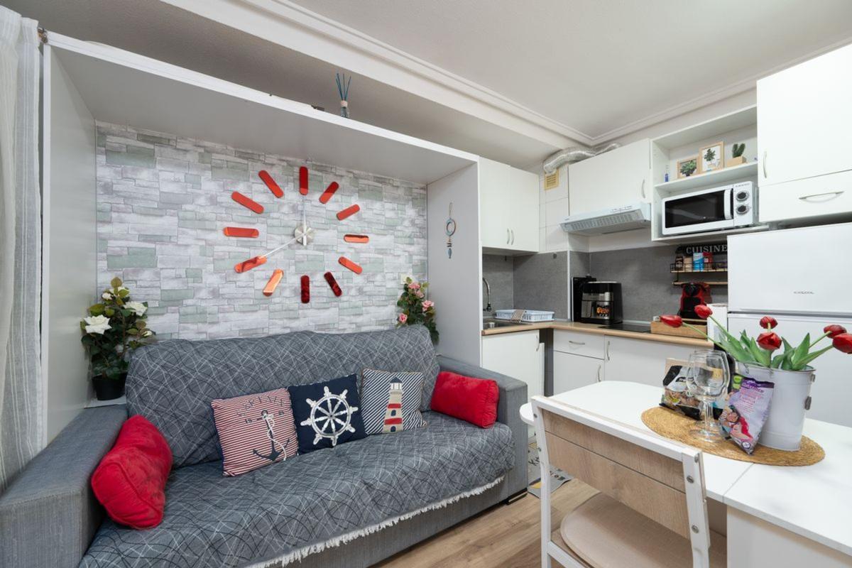 Venta de piso en Piso en Avenida de Dénia, Raval Roig-Virgen del Socorro, Alicante / Alacant, Alicante / Alacant
photo 1