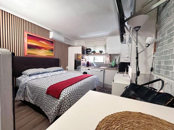 Venta de piso en Piso en Avenida de Dénia, Raval Roig-Virgen del Socorro, Alicante / Alacant, Alicante / Alacant
thumbnail 3