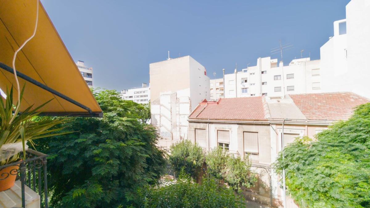 Sprzedaż mieszkania w Piso en Calle Arquitecto Guardiola, 31, Benalúa, Alicante / Alacant, Alicante / Alacant
photo 3
