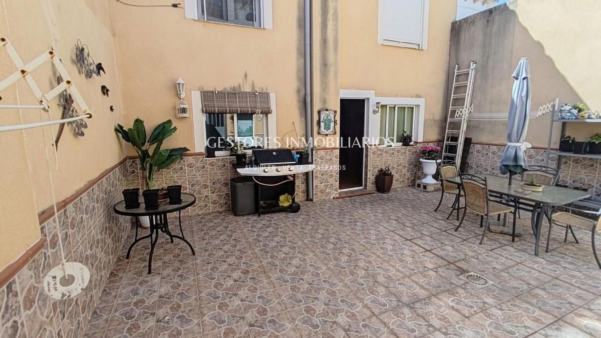 Propiedades en venta y alquiler en España photo 1