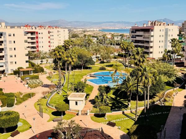 Venta de piso en Piso en Calle Toledo, 8, Arenales del Sol, Elche / Elx, Elche / Elx
photo 1