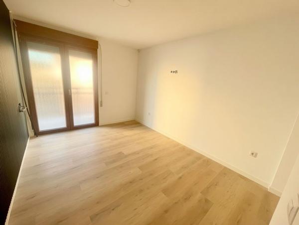Sale of flat in Piso en Calle Taquigrafo Martí, Campoamor, Alicante / Alacant, Alicante
photo 1