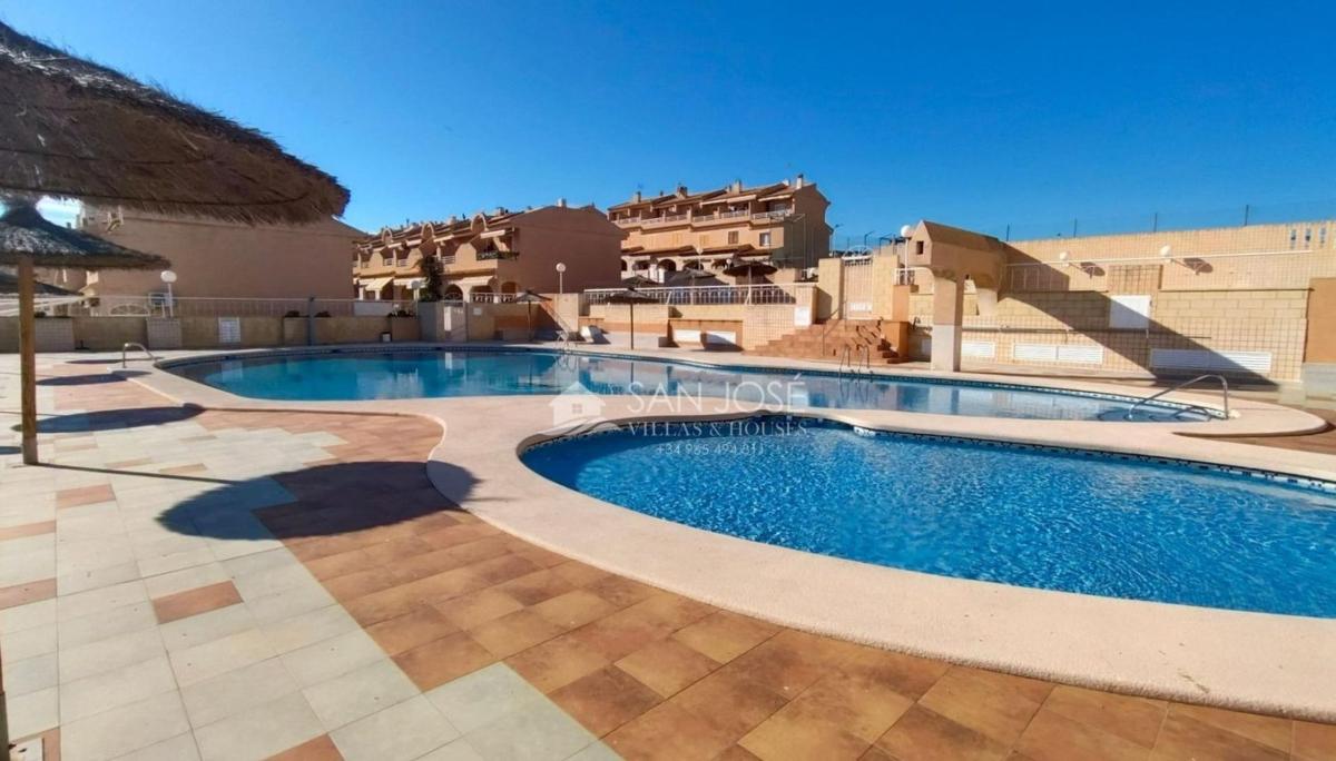 Sprzedaż mieszkania w Piso en Arenales del Sol, Elche / Elx, Elche / Elx
photo 1