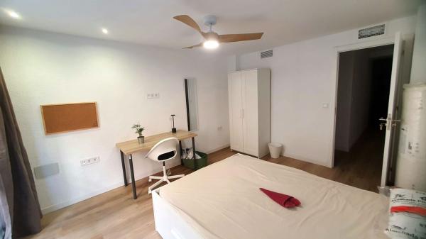 Venta de piso en Piso en Calle Reina Victoria, 52, Pont Nou-Corazón de Jesús, Elche / Elx, Elche / Elx
 photo 4