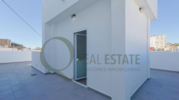 Venta de piso en Piso en Calle Costera de la Fàbrica, San Antón, Alicante / Alacant, Alicante / Alacant
 photo 4