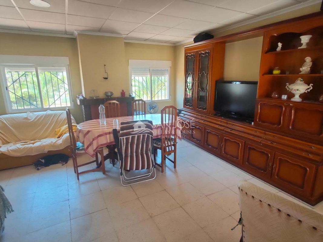 Propiedades en venta y alquiler en España photo 3