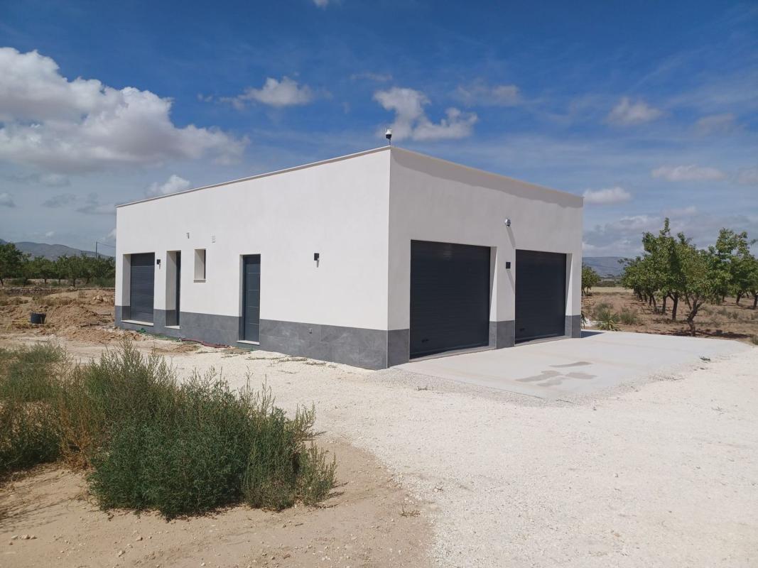 Propiedades en venta y alquiler en España photo 2