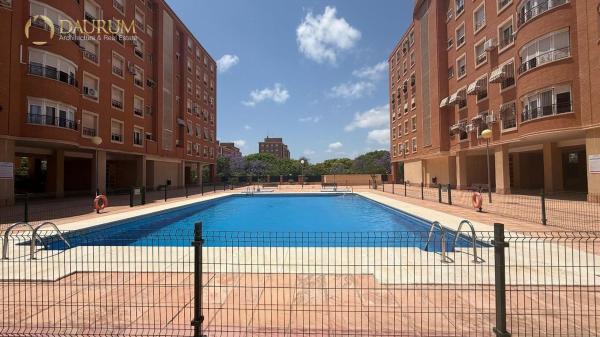 Venta de piso en Piso en Calle Pintor Rodes, Ciudad Jardín, Alicante / Alacant, Alicante / Alacant
photo 1