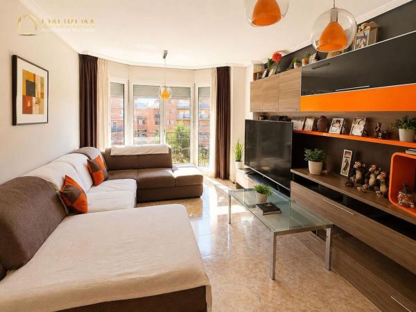 Venta de piso en Piso en Calle Pintor Rodes, Ciudad Jardín, Alicante / Alacant, Alicante / Alacant
thumbnail 2