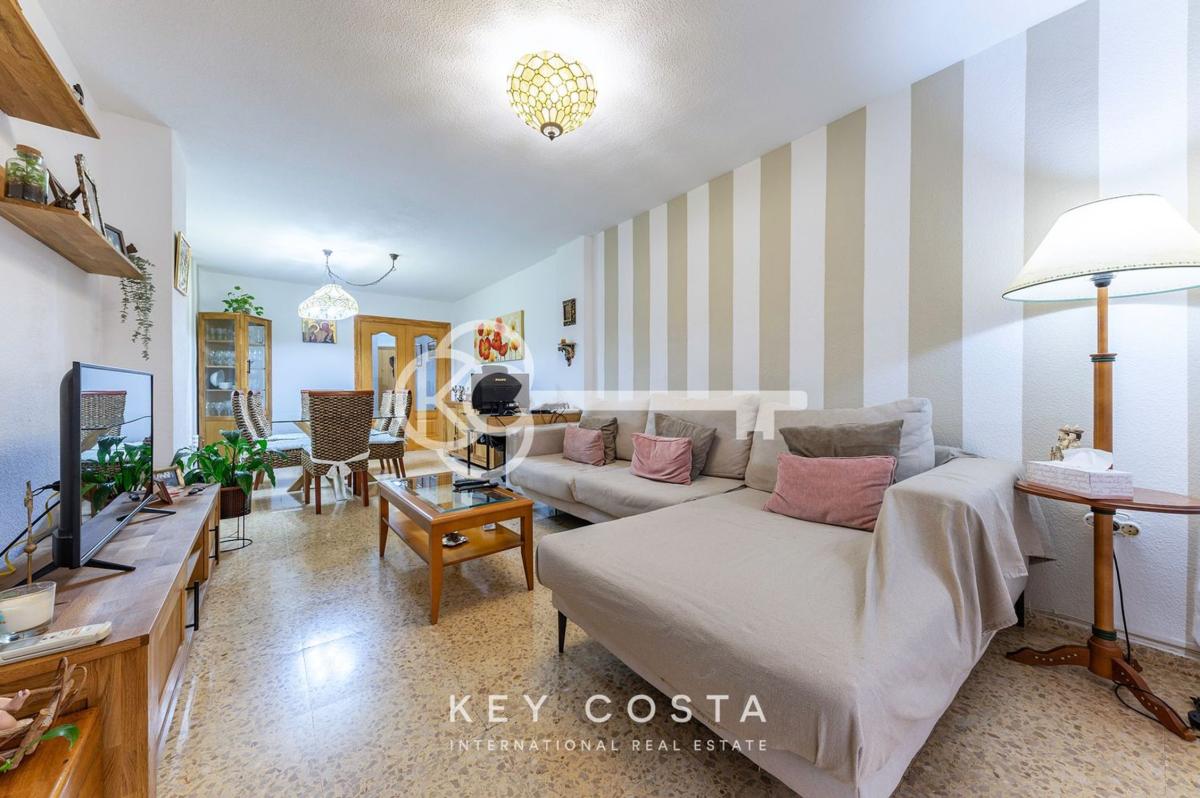 Продажа квартиры на Piso en Glorieta Poeta Vicente Mójica, Santo Domingo, Alicante / Alacant, Аликанте / Алакант
photo 1