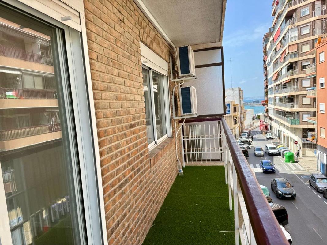 Venta de piso en Piso en Calle de la Virgen del Socorro, 79, Raval Roig-Virgen del Socorro, Alicante / Alacant, Alicante / Alacant
 photo 5