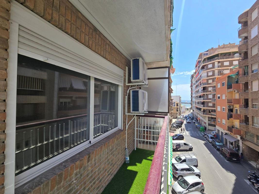 Sprzedaż mieszkania w Piso en Calle de la Virgen del Socorro, Raval Roig-Virgen del Socorro, Alicante / Alacant, Alicante / Alacant
photo 1