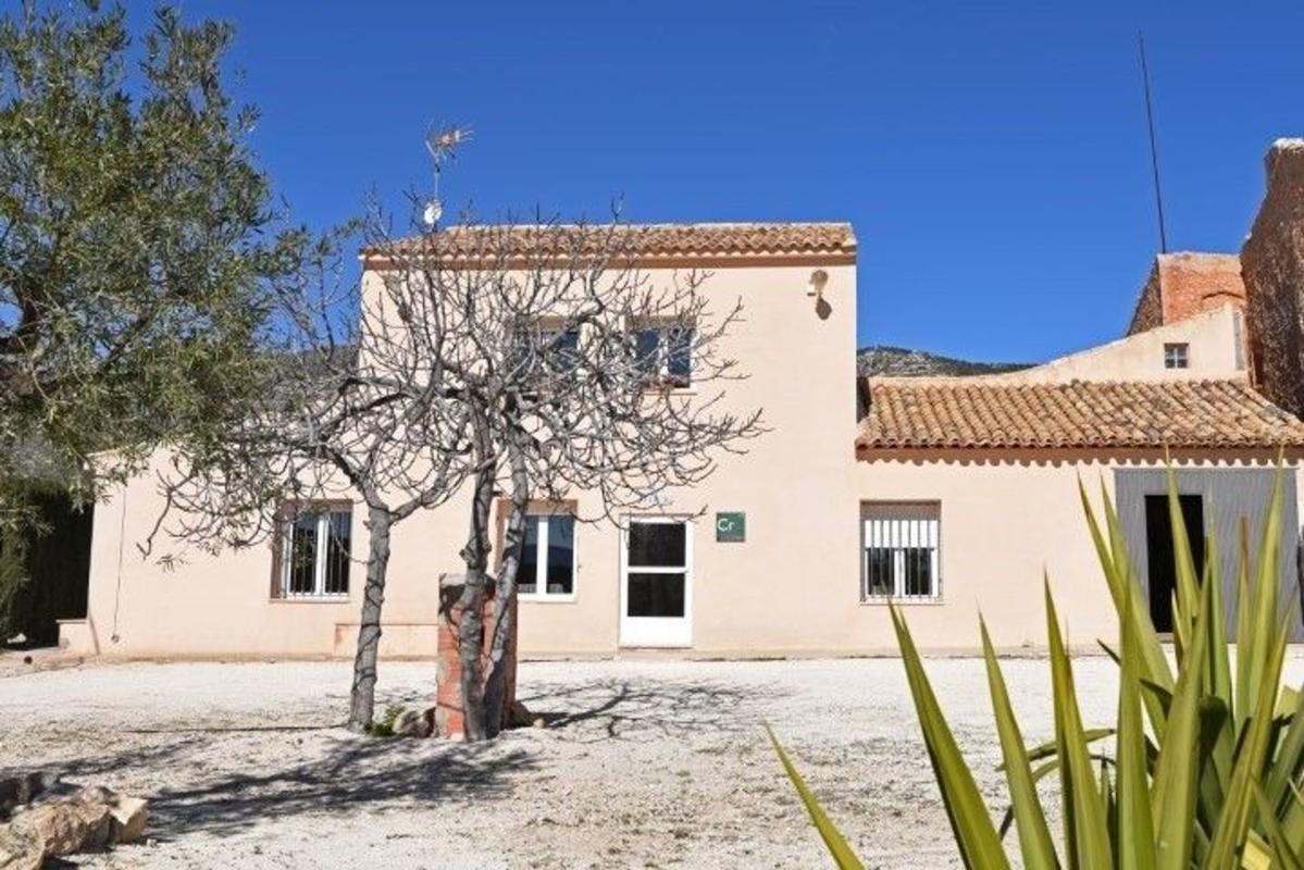 Propiedades en venta y alquiler en España photo 1