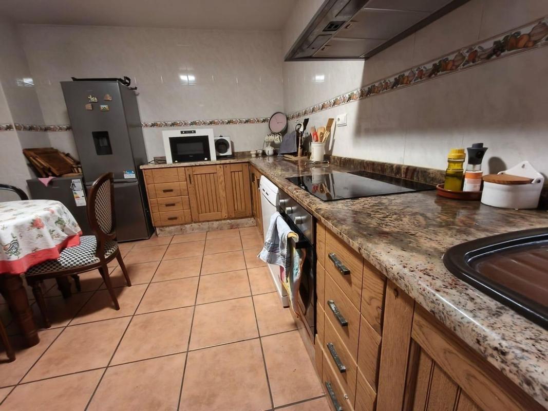 Properties for sale and rent in Spain photo 4