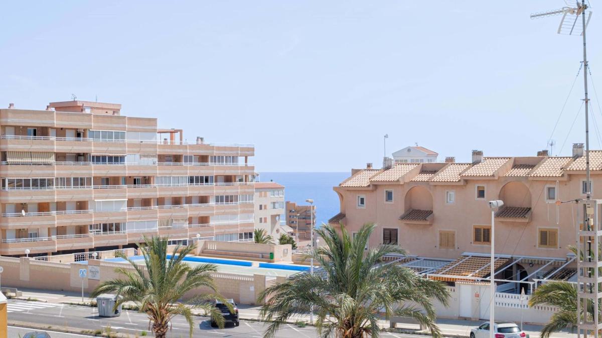 Venta de piso en Piso en Avenida Costa Blanca, 72, Arenales del Sol, Elche / Elx, Elche / Elx
photo 1