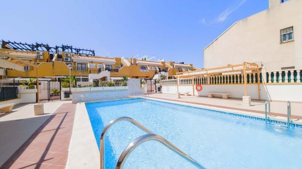 Sale of flat in Piso en Avenida Costa Blanca, 72, Arenales del Sol, Elche / Elx, Elche / Elx
thumbnail 3