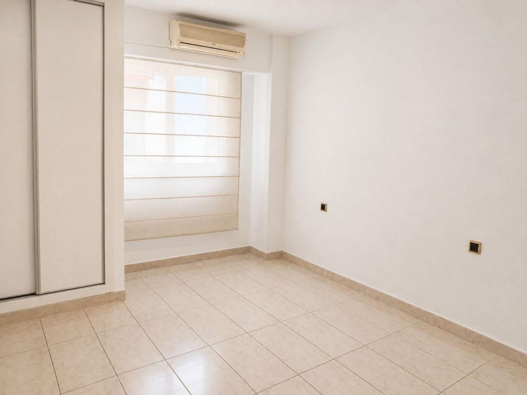 Venta de piso en Piso en Calle Sevilla, 45, Carolinas Bajas, Alicante / Alacant, Alicante / Alacant
 photo 5