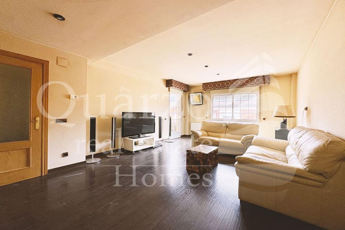 Properties for sale and rent in Spain photo 4