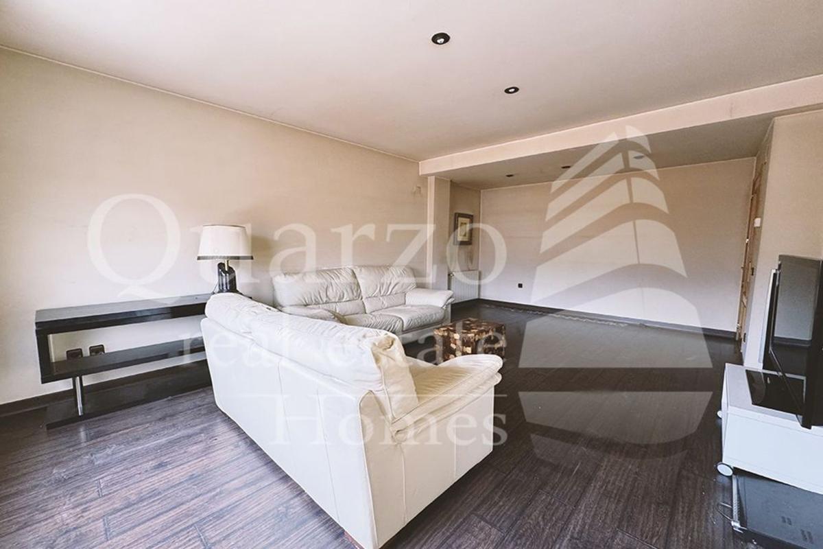 Properties for sale and rent in Spain photo 5