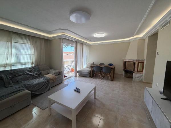 Квартира на продажу на  Piso en Calle Nuestra Señora del Rosario, 12, Gaspar Perrelló, Torrevieja, Торревьеха photo 1