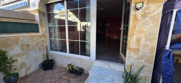 Chalet adosado en Calle Carmen, 117, La Siesta - El Salado - Torreta, Torrevieja photo 4