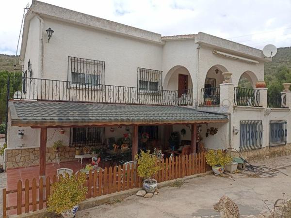 Casa o chalet independiente en Partida Caprala, 64, Petrer thumbnail 2