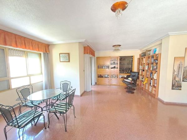 Sale of flat in Piso en Calle Josep Maria Buck, Pont Nou-Corazón de Jesús, Elche / Elx, Elche / Elx
photo 1