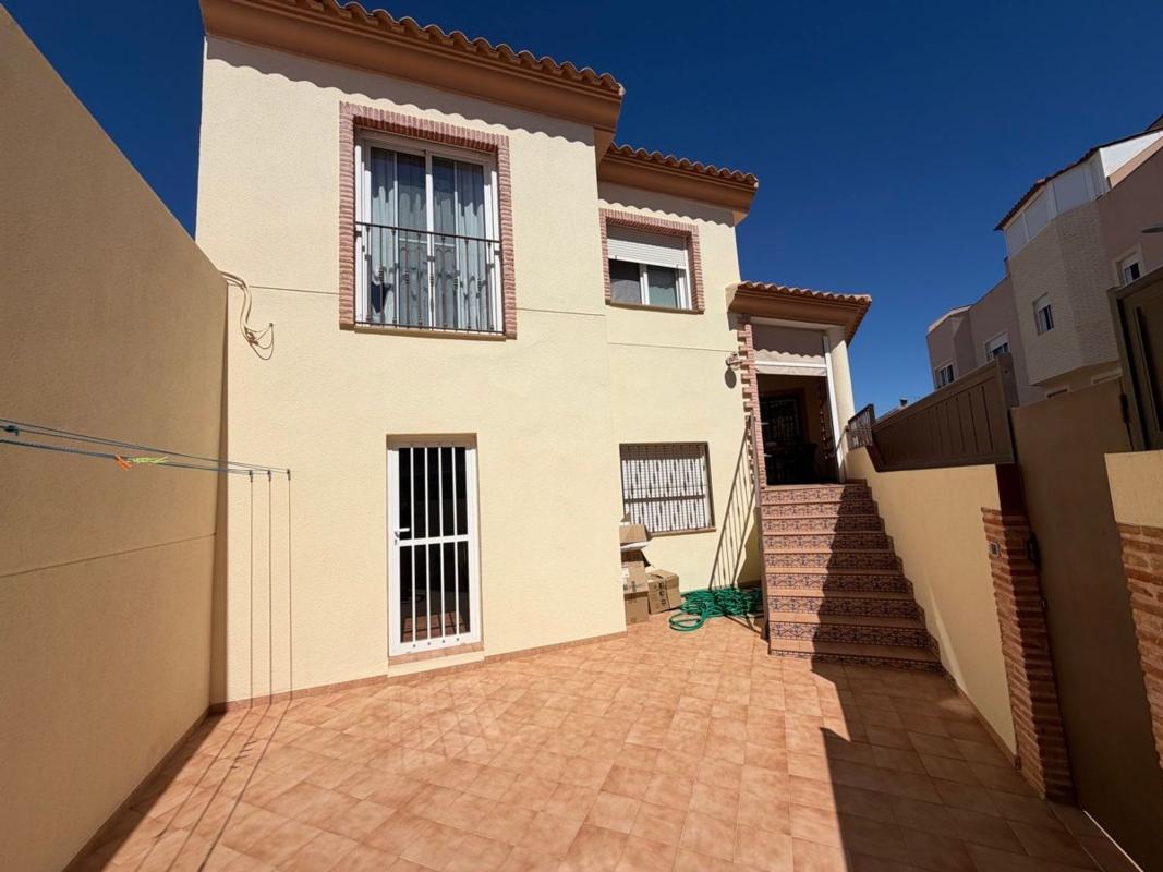 Propiedades en venta y alquiler en España photo 3