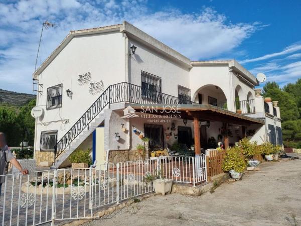 Casa o chalet independiente en Petrer photo 1