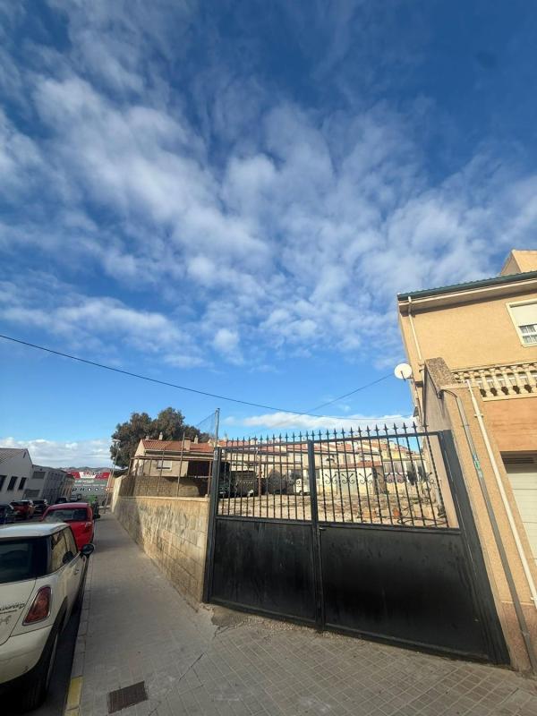 Properties for sale and rent in Spain photo 1